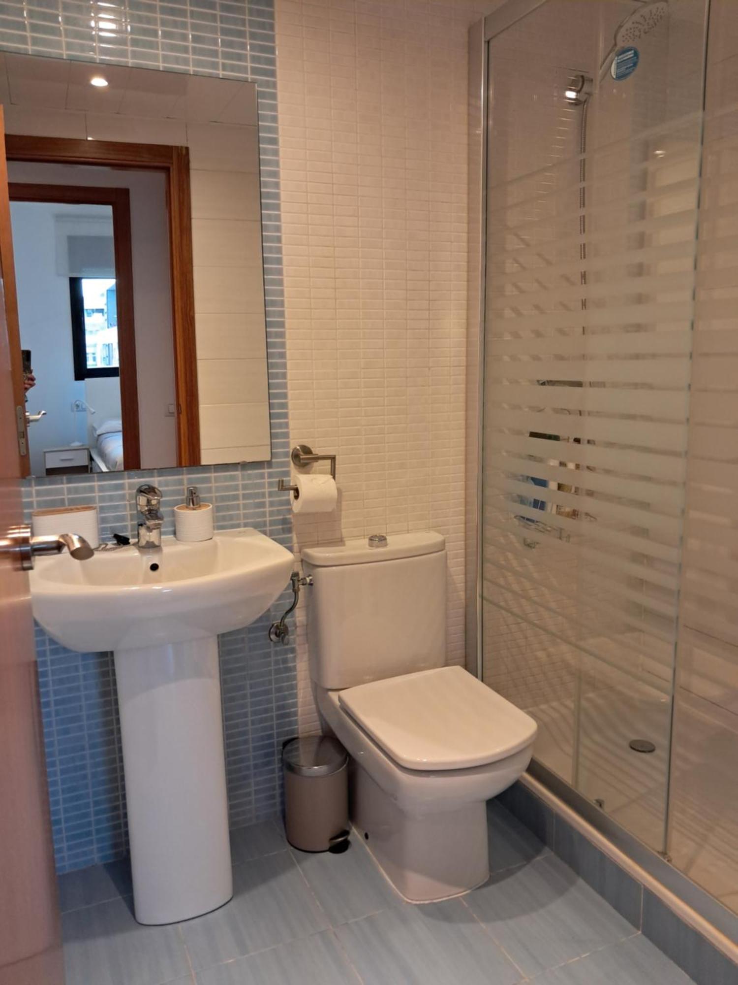 Modern Apartment, With Parking, Close To The Beach!! Sant Adria de Besos Eksteriør bilde